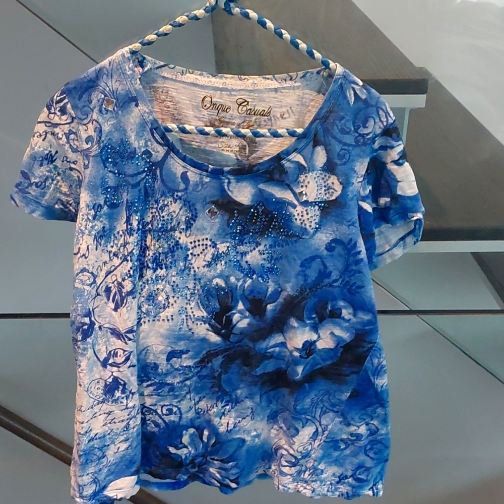 Blue short sleeve T